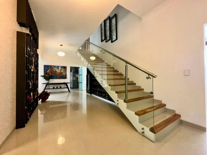 4-bedroom house for sale in the Santa Cruz la Vieja gated community: foto 2 de 21