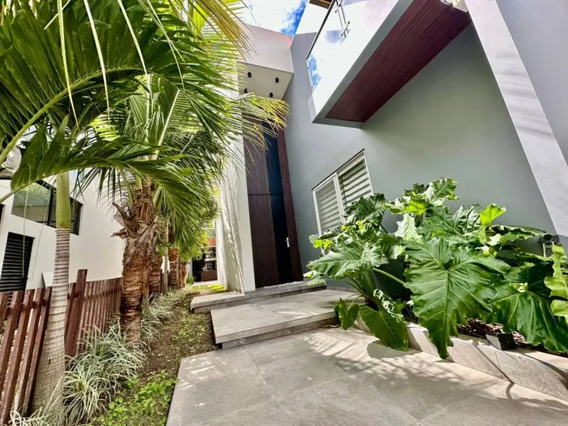 4-bedroom house for sale in the Santa Cruz la Vieja gated community: foto 3 de 21