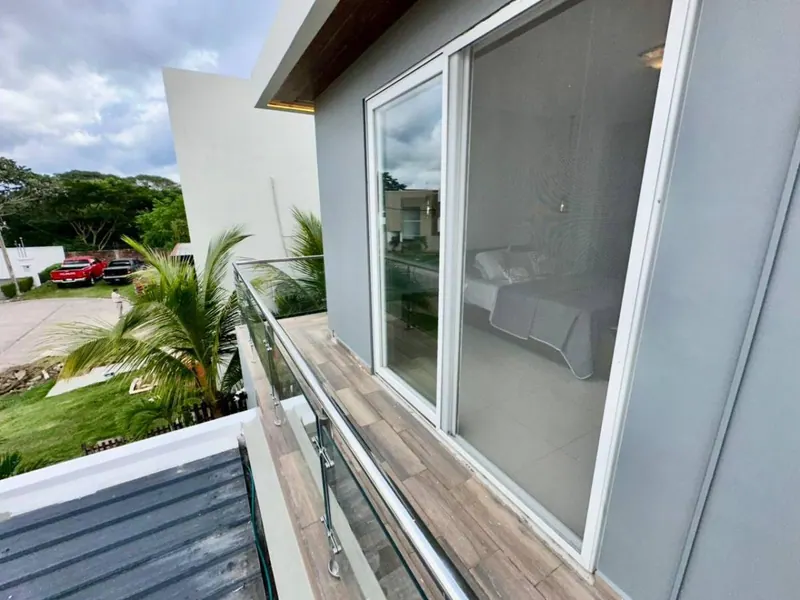 4-bedroom house for sale in the Santa Cruz la Vieja gated community: foto 16 de 21