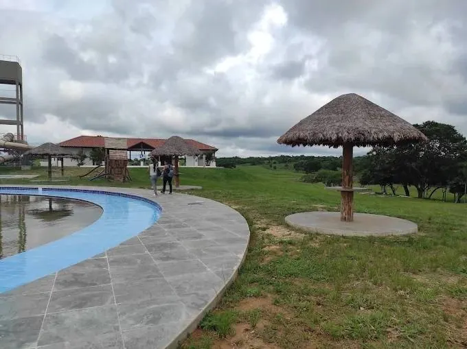 Terreno de 300 m² en venta en el Urubó, Complejo Campestre Urubó 1: foto 7 de 10