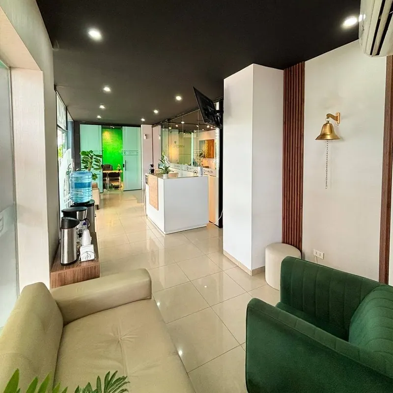 135 m² commercial space for sale on Av. Banzer, North Zone: foto 6 de 13