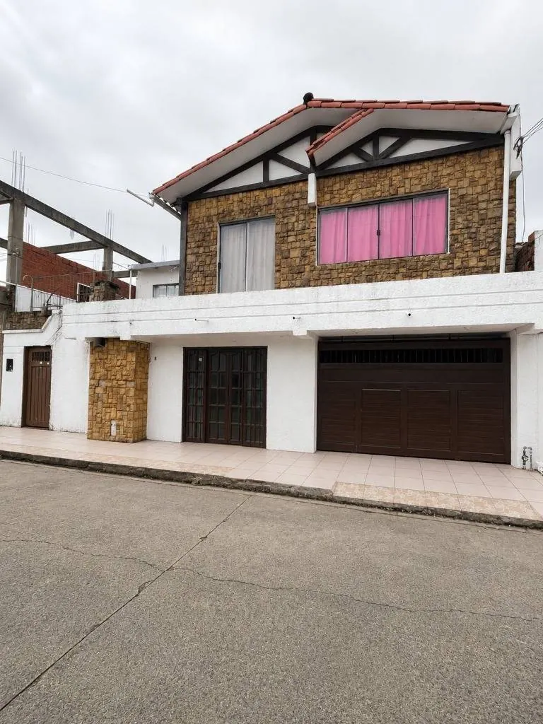 Casa de uso comercial en venta en la Zona Norte: foto 1 de 10