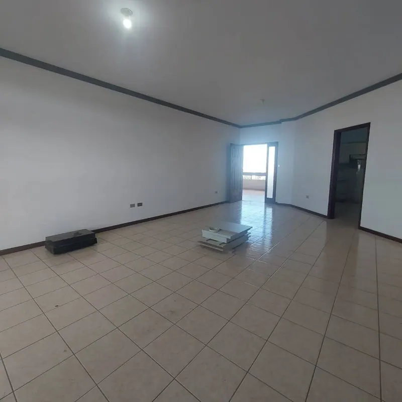 Departamento en venta en el condominio San Marino, Zona Oeste: foto 15 de 24