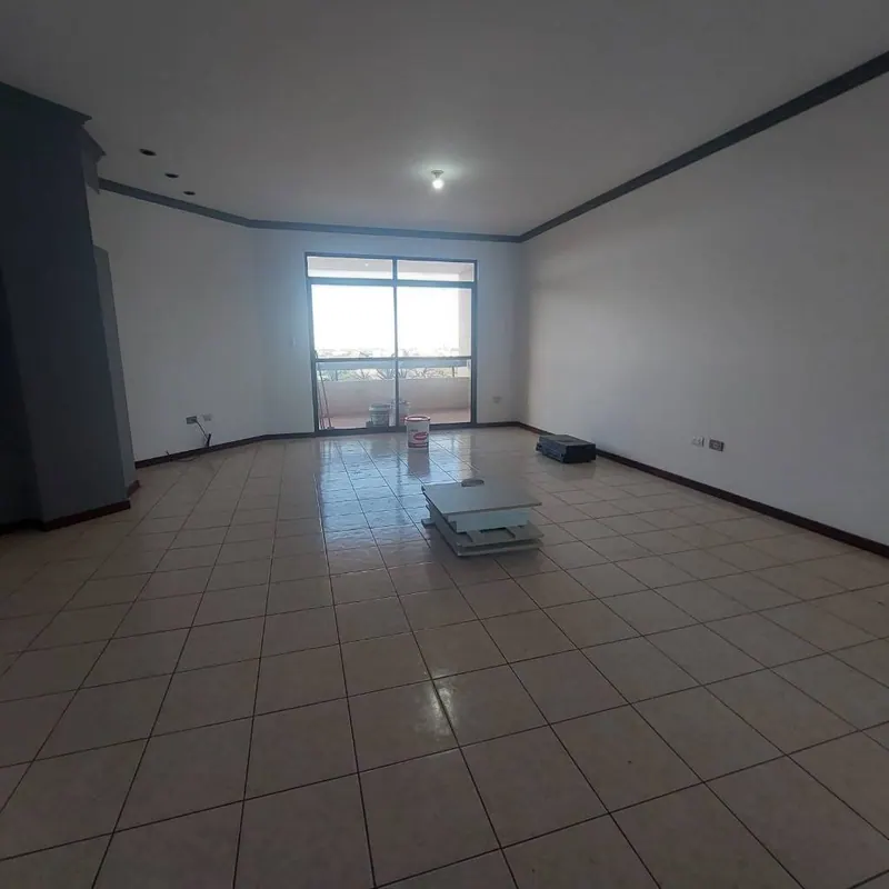 Departamento en venta en el condominio San Marino, Zona Oeste: foto 16 de 24