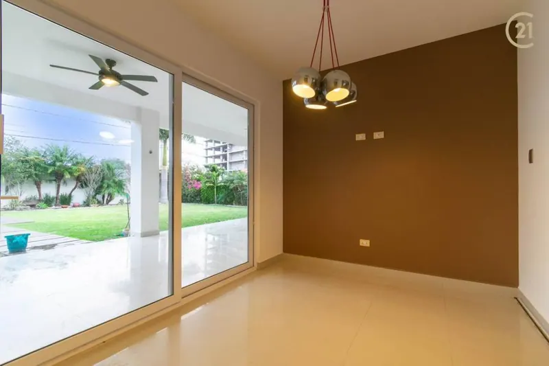 Casa de 4 dormitorios en venta en Colinas del Urubó, Sector 1: foto 9 de 15