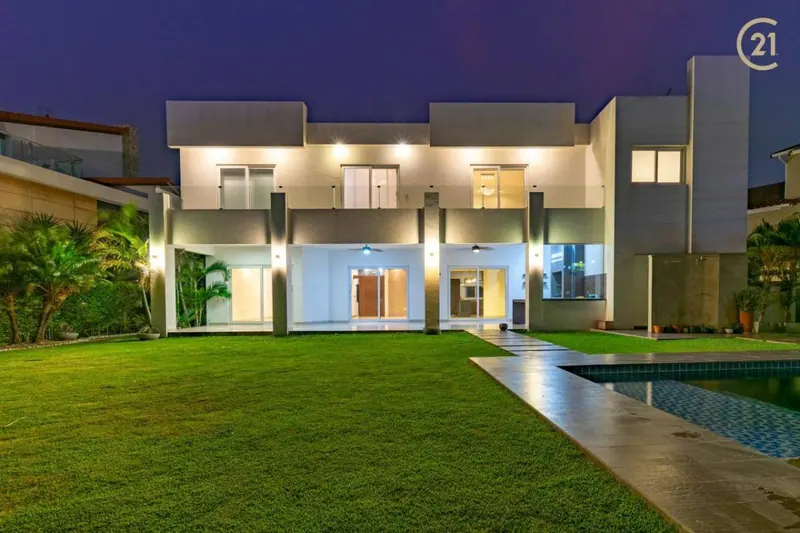 Casa de 4 dormitorios en venta en Colinas del Urubó, Sector 1: foto 14 de 15