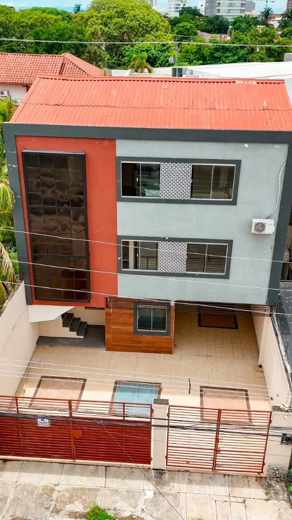Edificio corporativo de 3 plantas en venta sobre la Av. La Salle: foto 2 de 17