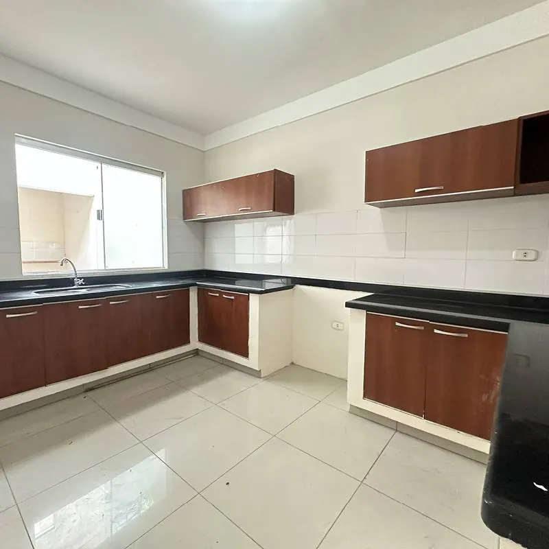 Edificio corporativo de 3 plantas en venta sobre la Av. La Salle: foto 6 de 17