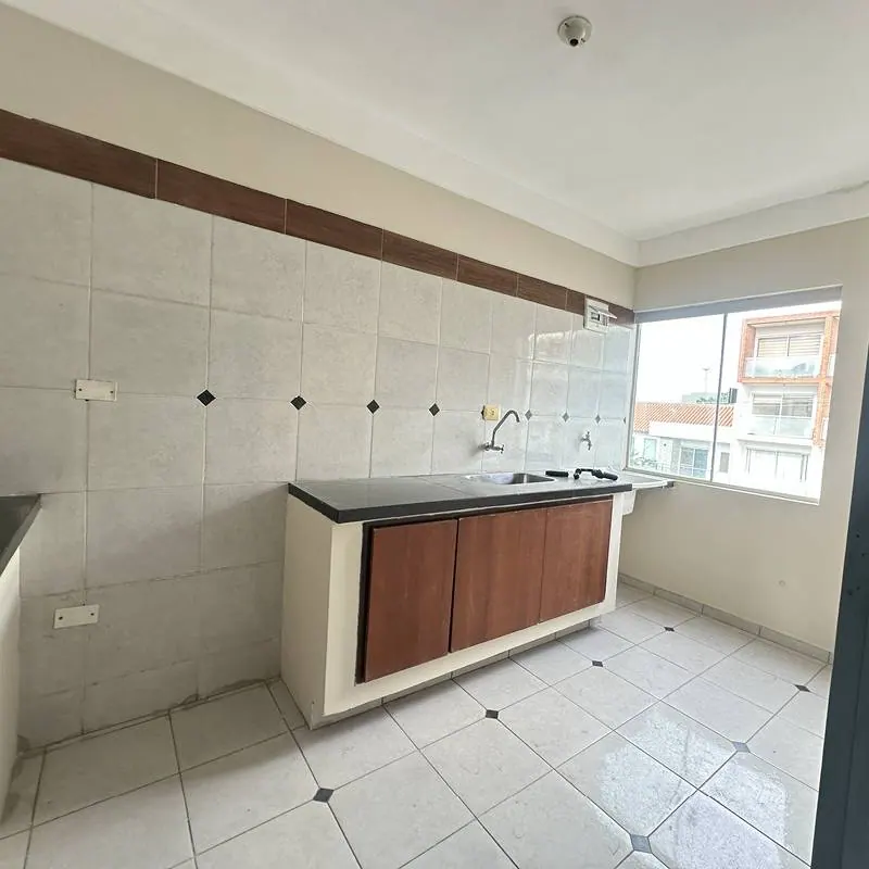 Edificio corporativo de 3 plantas en venta sobre la Av. La Salle: foto 7 de 17