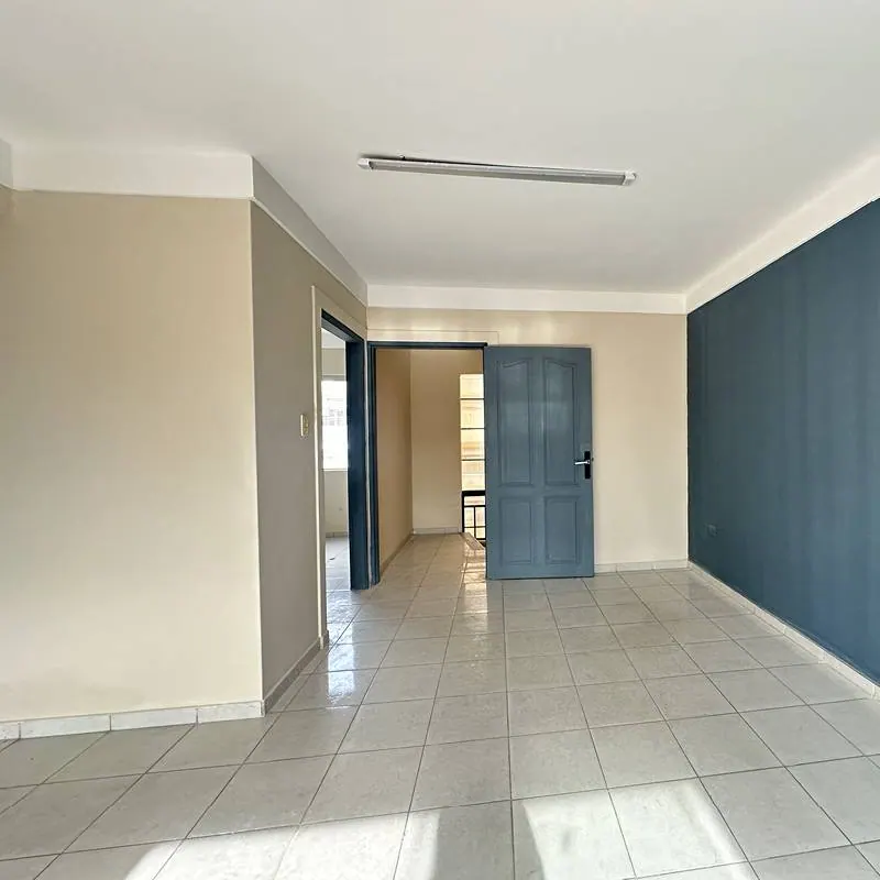 Edificio corporativo de 3 plantas en venta sobre la Av. La Salle: foto 9 de 17