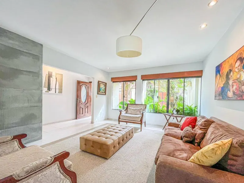 3-bedroom house for sale near Av. Banzer, North Zone: foto 6 de 32