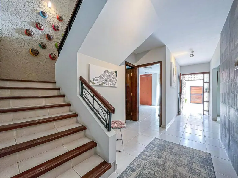 3-bedroom house for sale near Av. Banzer, North Zone: foto 8 de 32