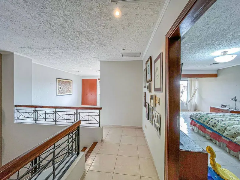 3-bedroom house for sale near Av. Banzer, North Zone: foto 21 de 32