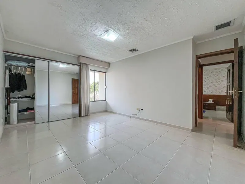 3-bedroom house for sale near Av. Banzer, North Zone: foto 24 de 32