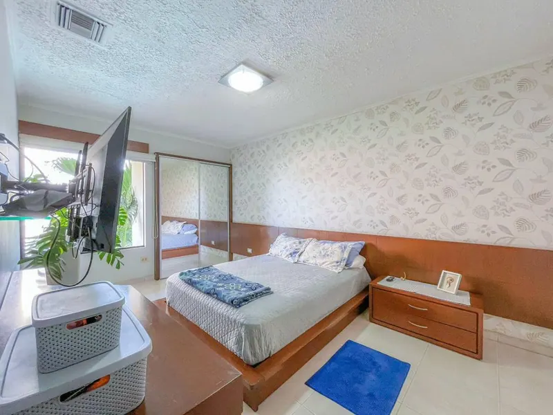 3-bedroom house for sale near Av. Banzer, North Zone: foto 26 de 32