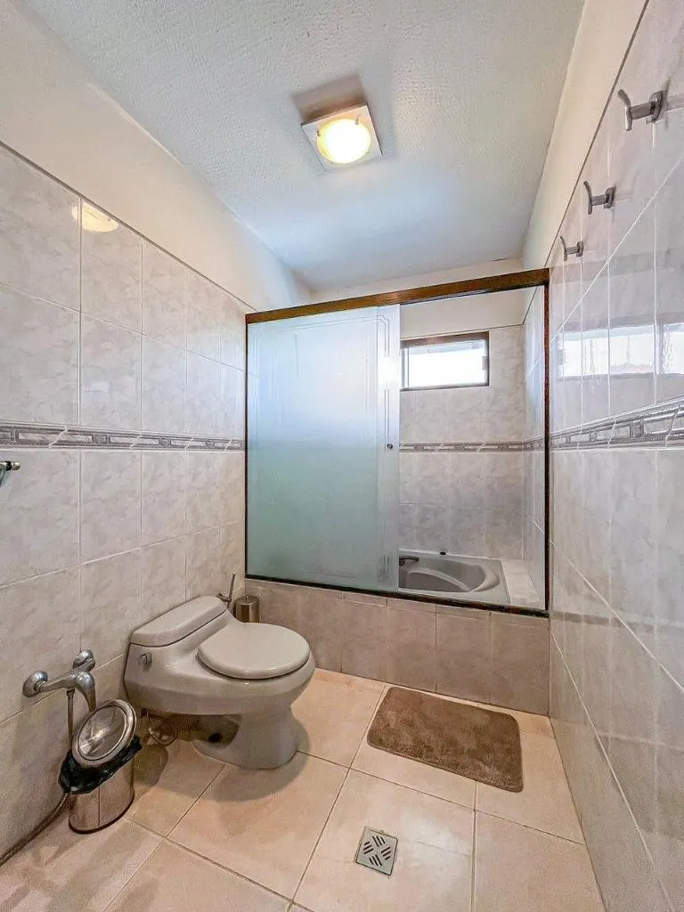 3-bedroom house for sale near Av. Banzer, North Zone: foto 27 de 32