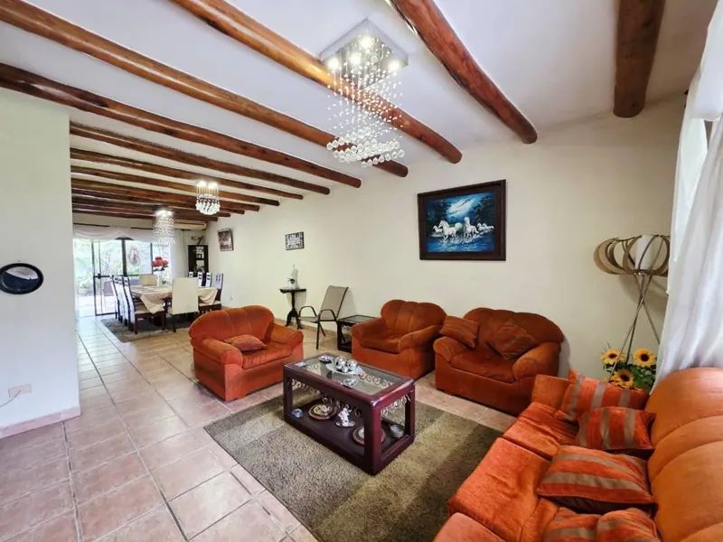 3-bedroom house for sale in a gated community on Radial 27 and 4th: foto 1 de 11