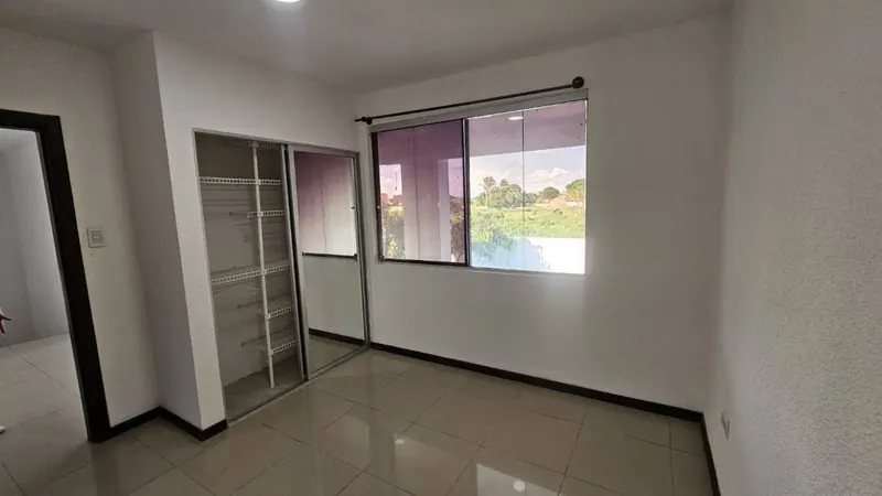 Casa en condominio en venta en la Zona Este: foto 9 de 19
