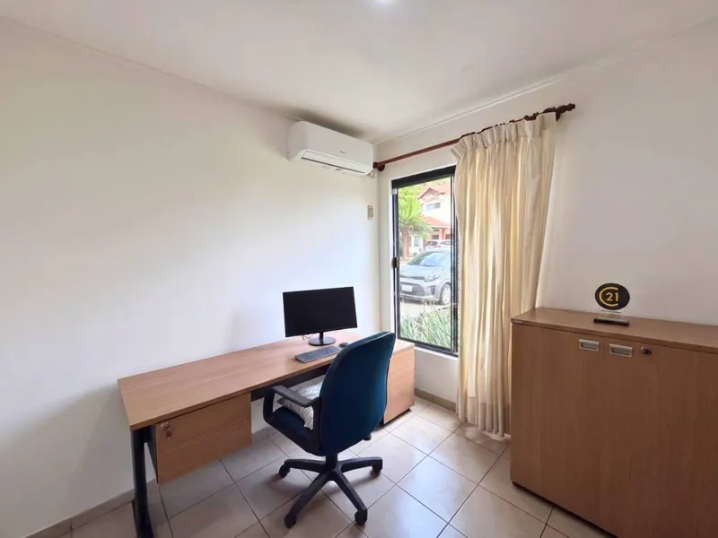 3-bedroom house for sale in the Los Mangos gated community, Av. Banzer: foto 11 de 27