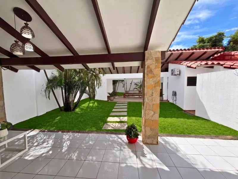 3-bedroom house for sale in the Los Mangos gated community, Av. Banzer: foto 12 de 27