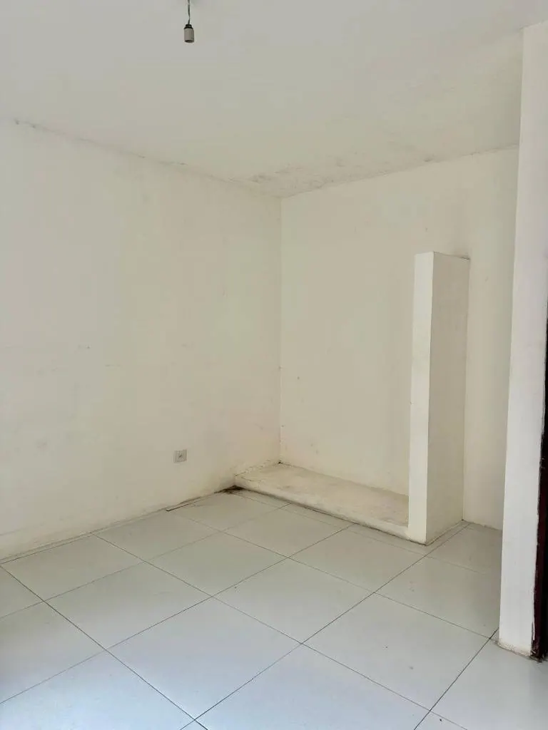 Edificio de 4 departamentos en venta en la Zona Este, 301,99 m²: foto 5 de 9