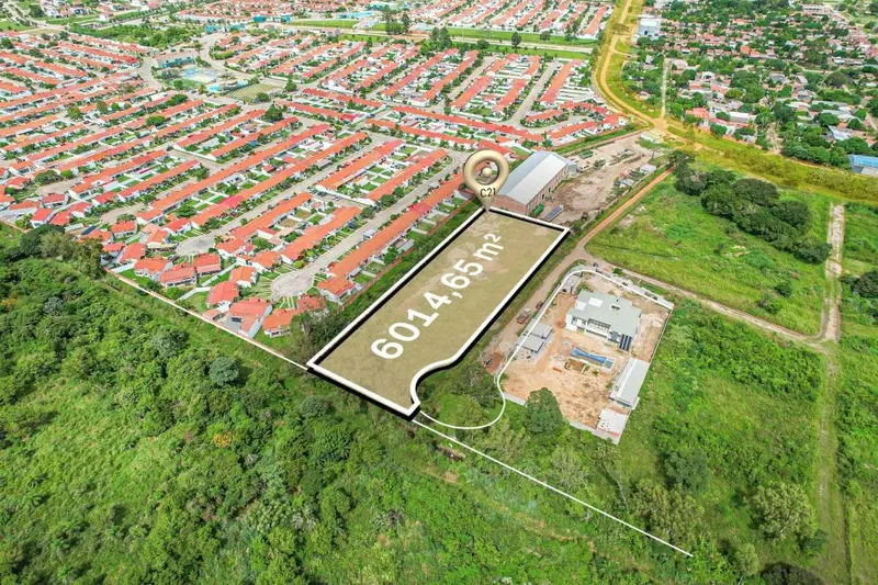 6,014.65 m² lot for sale in the North Zone, Av. Internacional: foto 2 de 10