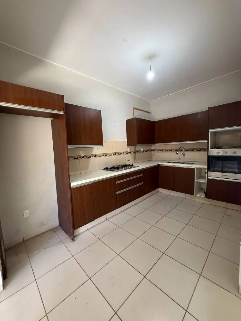 Casa de 3 dormitorios en venta a una cuadra de la Doble Vía La Guardia: foto 4 de 14