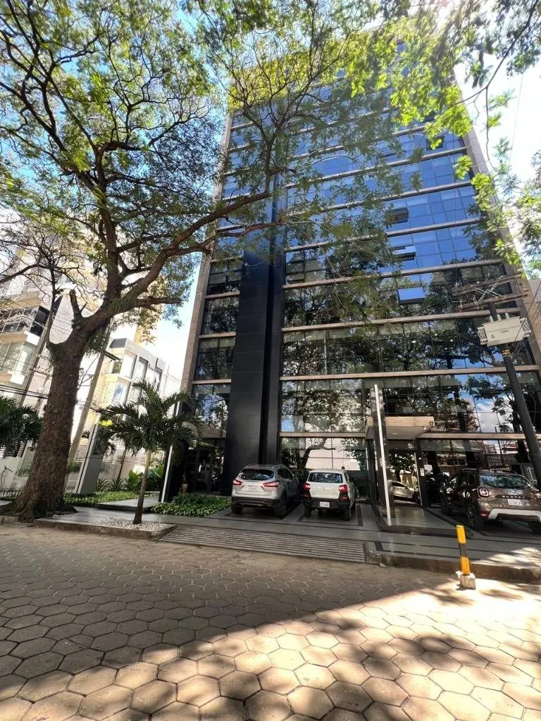 Furnished 2-bedroom apartment for sale in Sky Art, Equipetrol: foto 1 de 17