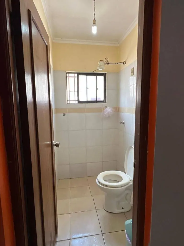 Casa con departamento independiente en venta en Las Palmitas: foto 9 de 10