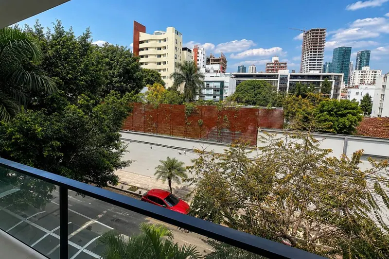 Monoambiente amoblado en venta en el condominio Nomad, Equipetrol: foto 2 de 16