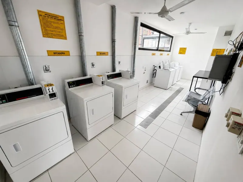 Monoambiente amoblado en venta en el condominio Nomad, Equipetrol: foto 13 de 16