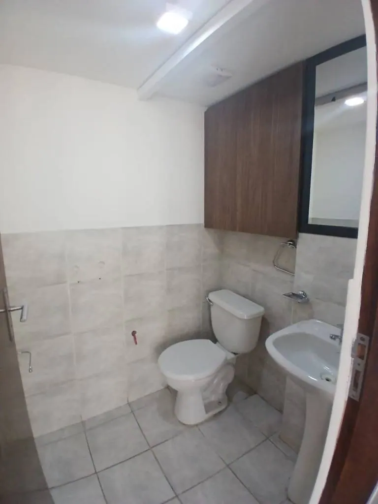 Oficina de 180 m² en alquiler en el edificio Cubo I, Equipetrol: foto 7 de 10