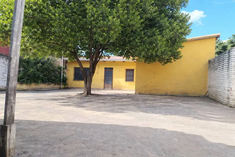 Casa de 4 dormitorios en venta en el Plan 3000, 265 m² de terreno: foto 3 de 8
