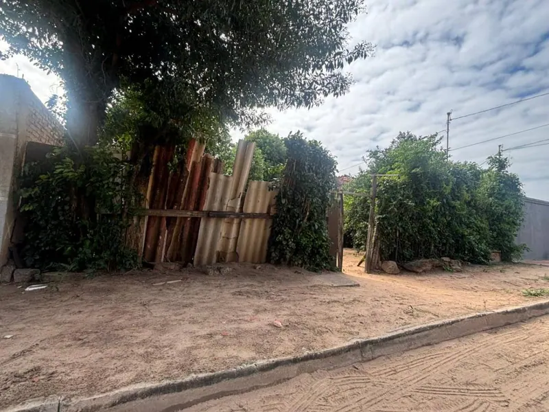 Terreno de 455 m² en venta sobre la av. Radial 10, 8vo anillo: foto 2 de 8