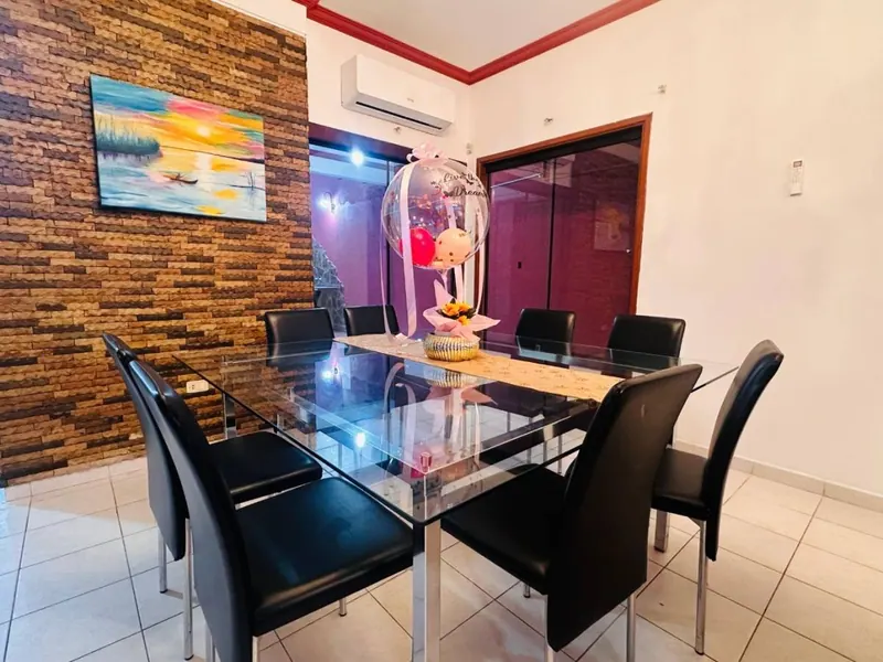 Casa de 4 dormitorios en venta en la Zona Norte, 5to anillo: foto 4 de 11