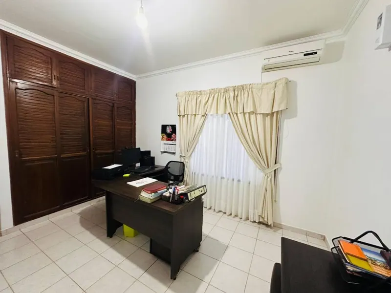 Casa de 4 dormitorios en venta en la Zona Norte, 5to anillo: foto 8 de 11