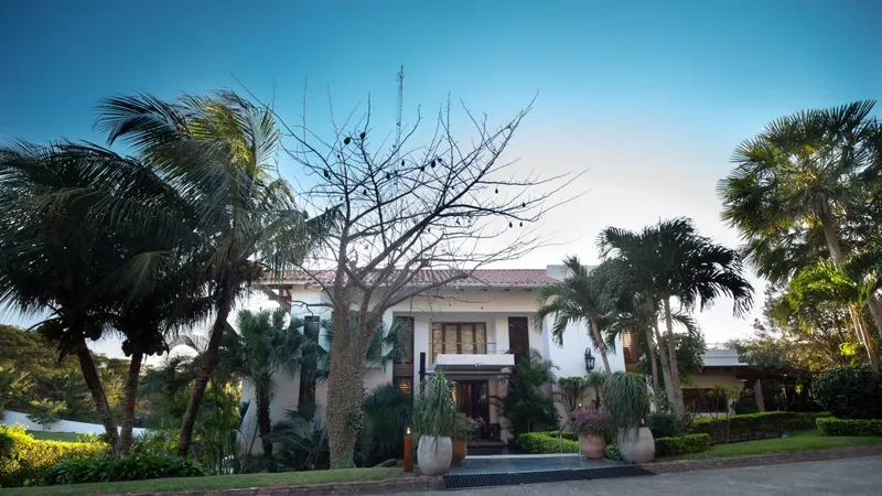 4-bedroom house for sale in a gated community in Urubó, with pool: foto 1 de 28