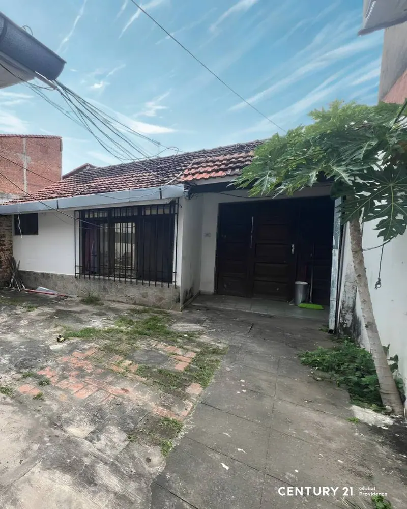 Casa de uso mixto con 10 habitaciones en venta en la Zona Este: foto 3 de 12