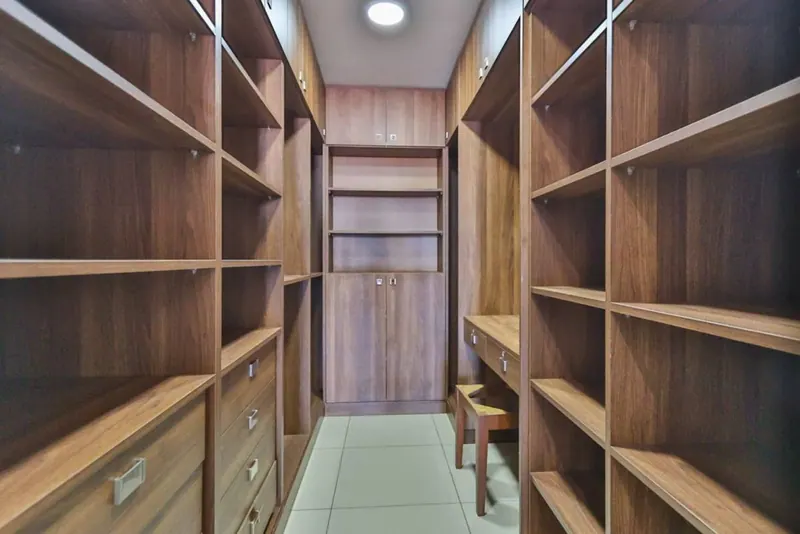 Departamento de 2 dormitorios en suite en venta en Equipetrol: foto 6 de 10