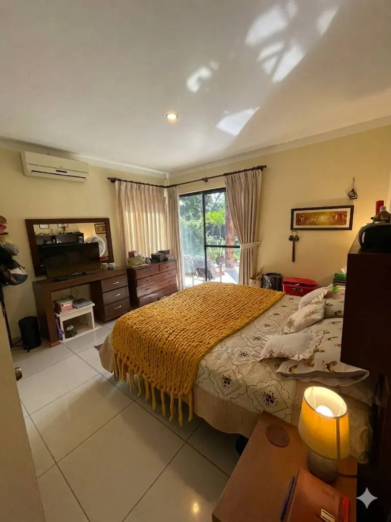 Casa con piscina en venta en el condominio Laguna Azul, La Guardia: foto 5 de 25