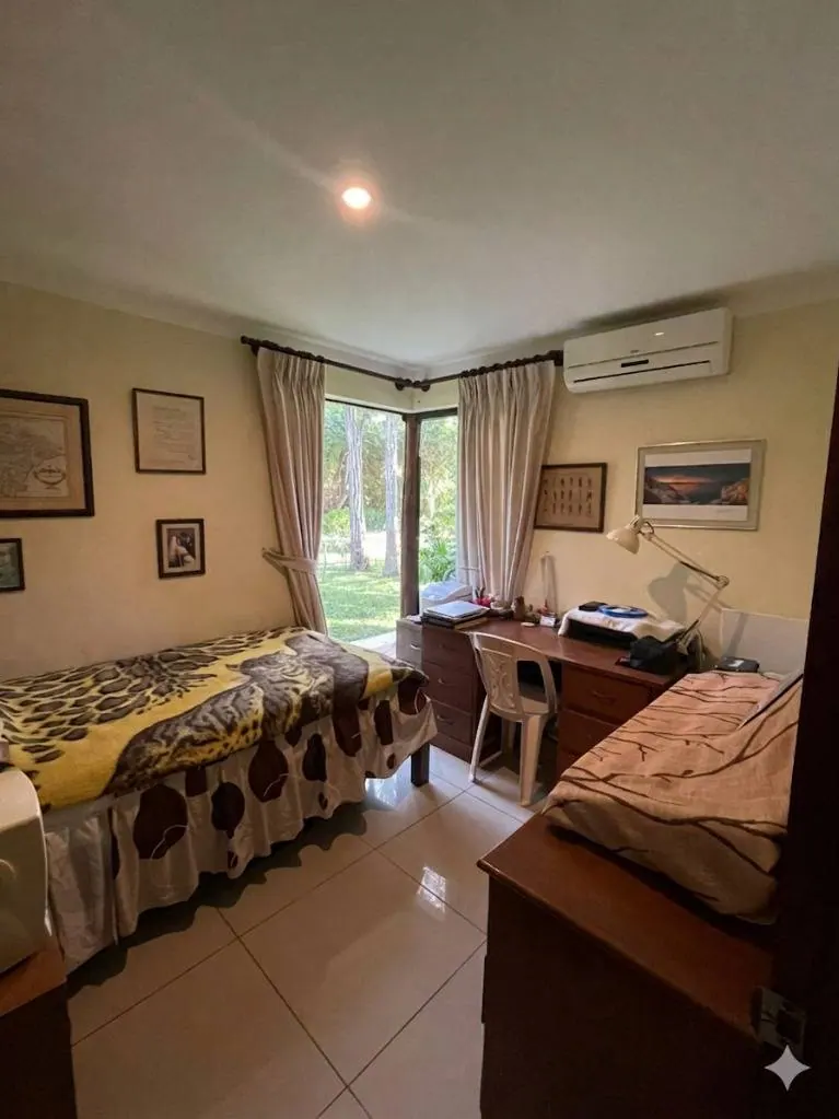 Casa con piscina en venta en el condominio Laguna Azul, La Guardia: foto 11 de 25