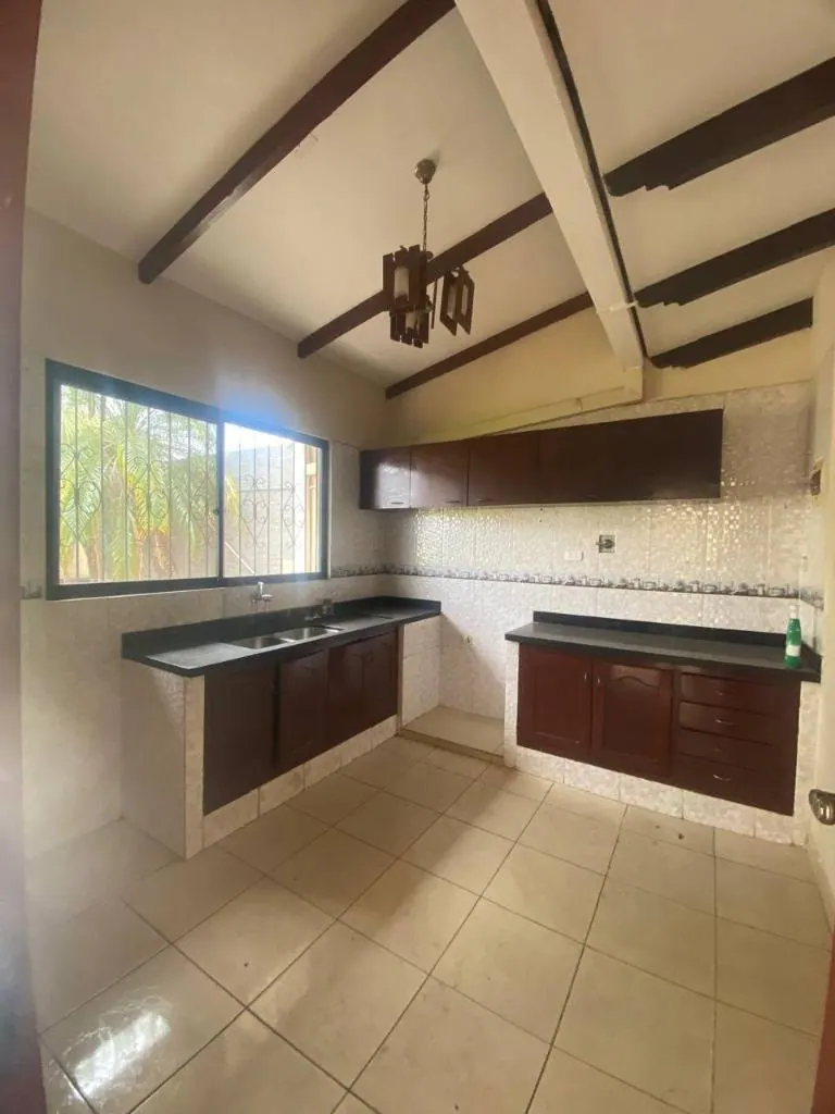 Casa con departamento independiente en venta en la Zona Norte: foto 4 de 14