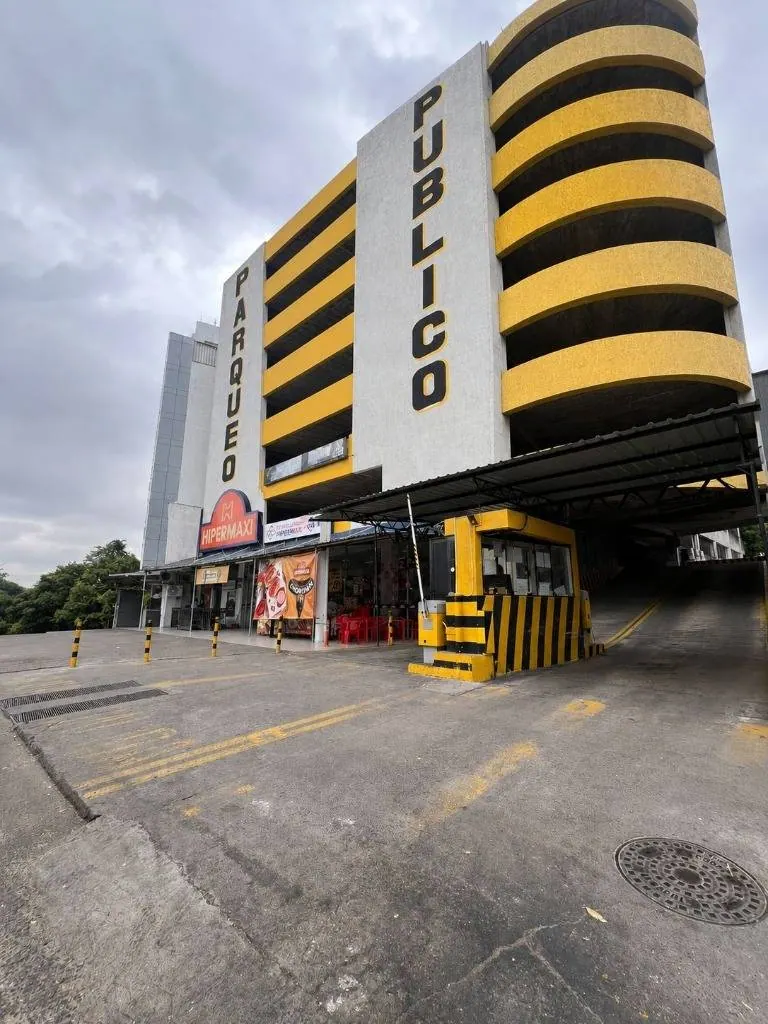 Galpón de 576 m² en alquiler en el Centro