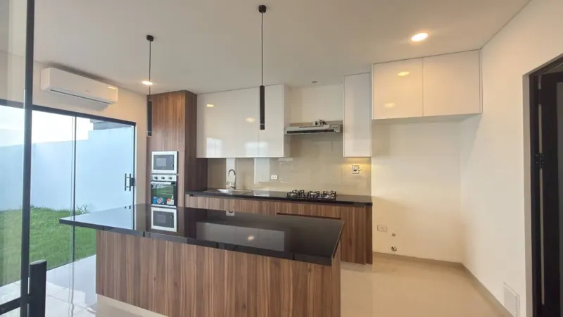 3-bedroom house for sale in the Turmalina VI gated community, Urubó: foto 4 de 19