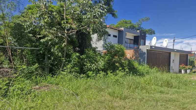 Terreno de 375,96 m² en venta sobre la carretera a Cotoca: foto 5 de 9