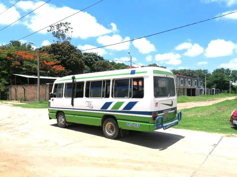 Terreno de 375,96 m² en venta sobre la carretera a Cotoca: foto 7 de 9