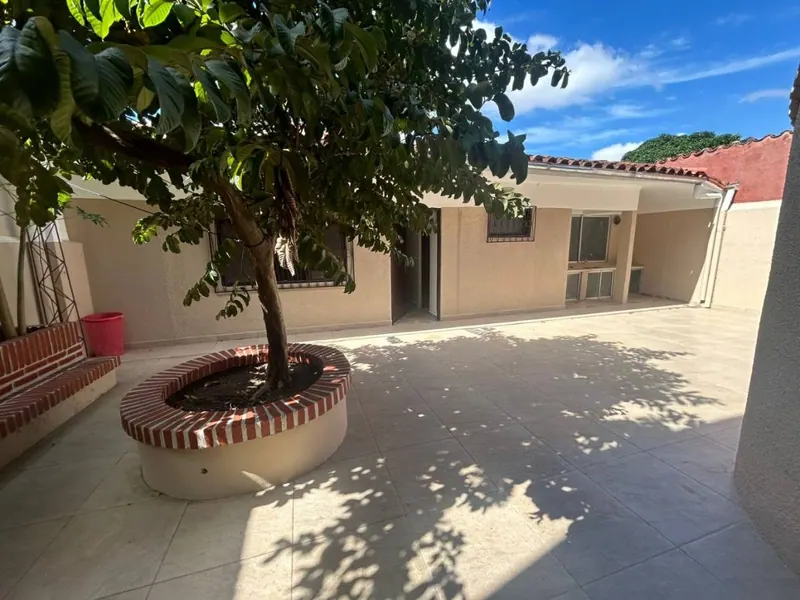 7-bedroom house for sale on Av. Alemana, North Zone: foto 16 de 16