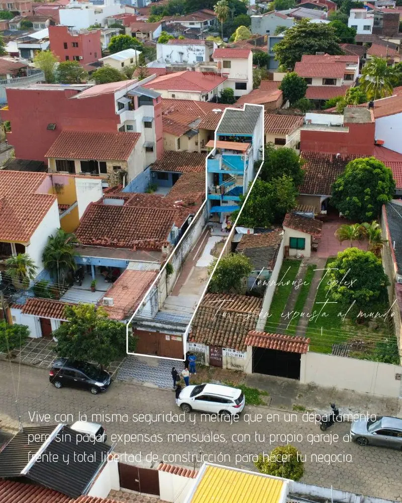 Casa tríplex de 3 dormitorios en venta en la Zona Este, uso comercial: foto 2 de 10