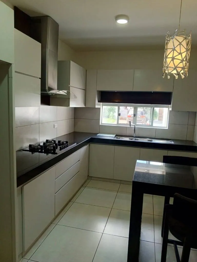 5-bedroom house for sale in the Villa de las Mercedes gated community: foto 5 de 30