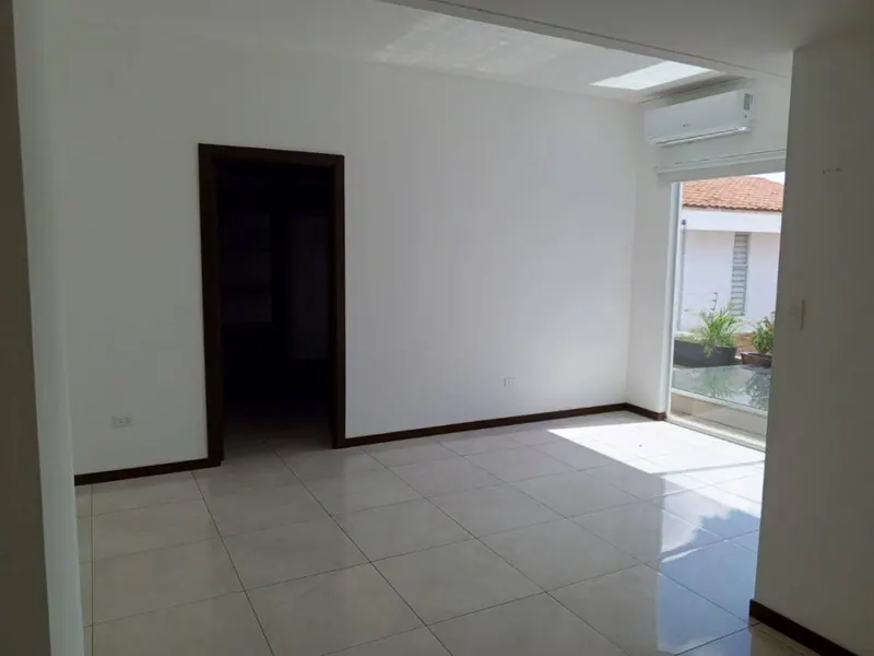 5-bedroom house for sale in the Villa de las Mercedes gated community: foto 19 de 30